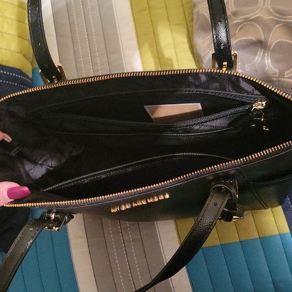 Purse - Picture 6 of 6